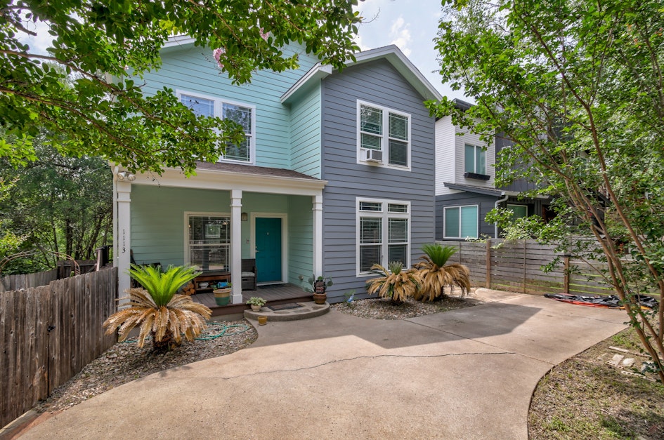 1113 Lott Avenue, Austin, TX 78721, Presented by Clayton Knippa, Knippa